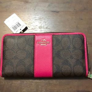 Coach accordion zip wallet